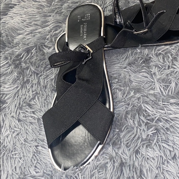 Sandals - Picture 2 of 3